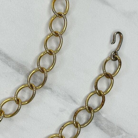 Y2K Gold Tone Chain Link Belt Tassel Charm Extra Small/Small (XS/S) ✨ - Picture 2 of 8